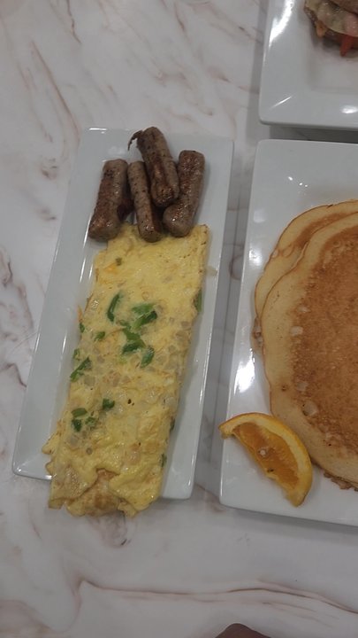 Keke's Breakfast Cafe - What a hefty Brunch! - Breakfast & Brunch Near Me - Plano, Texas