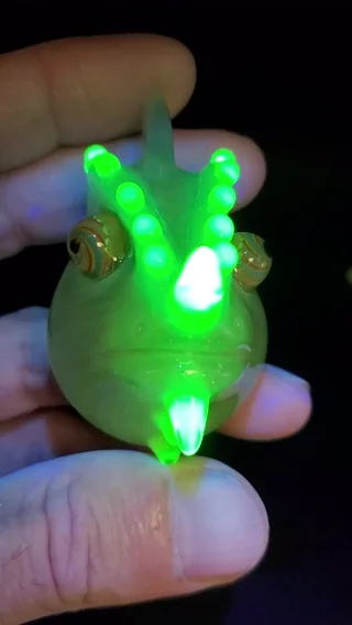 Preview pic of UV/CFL hulk chameleon