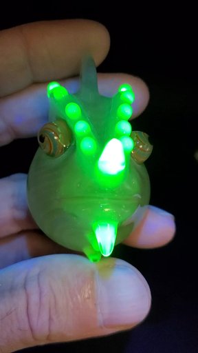 Preview pic of UV/CFL hulk chameleon