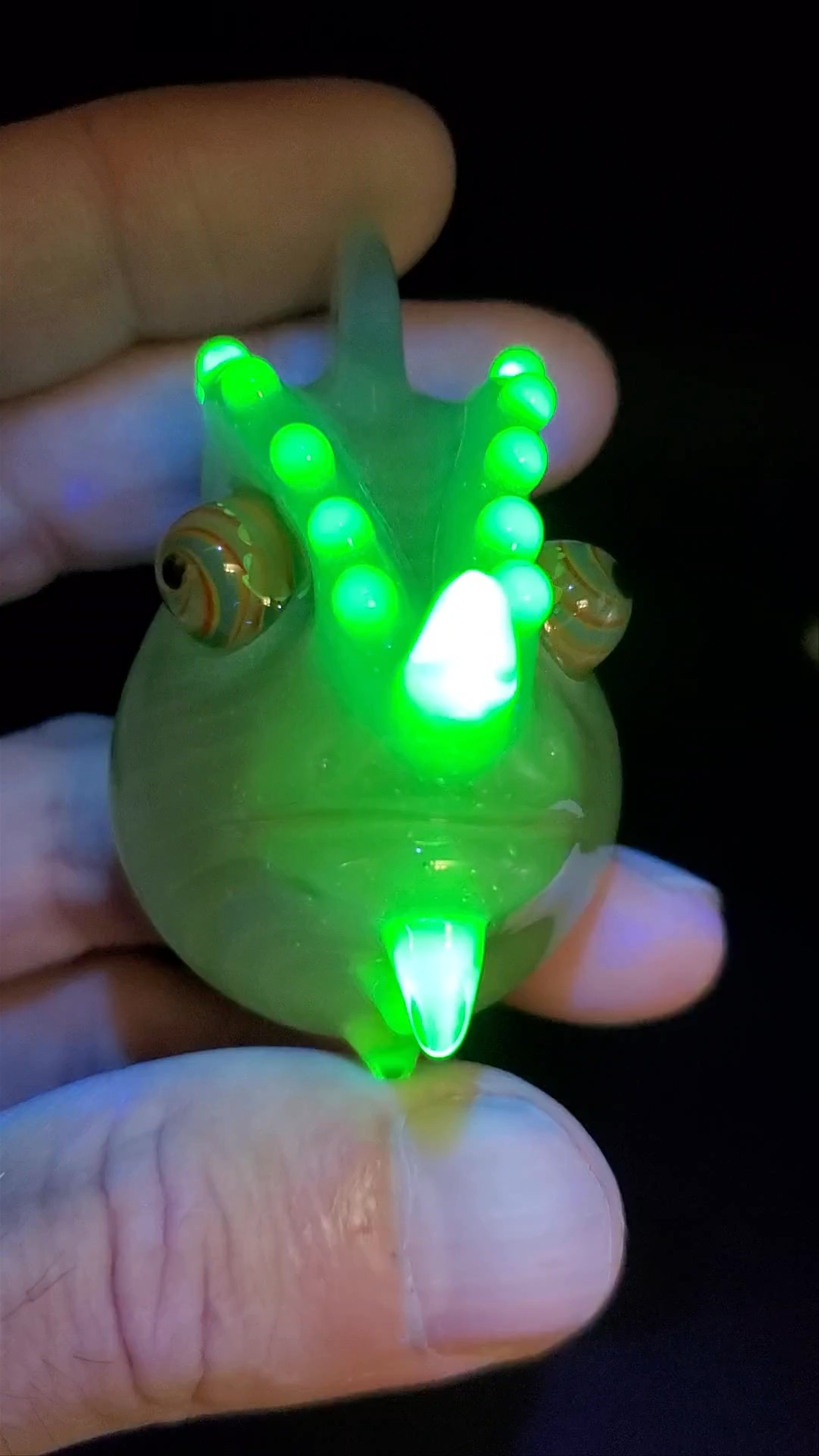 Preview pic of UV/CFL hulk chameleon
