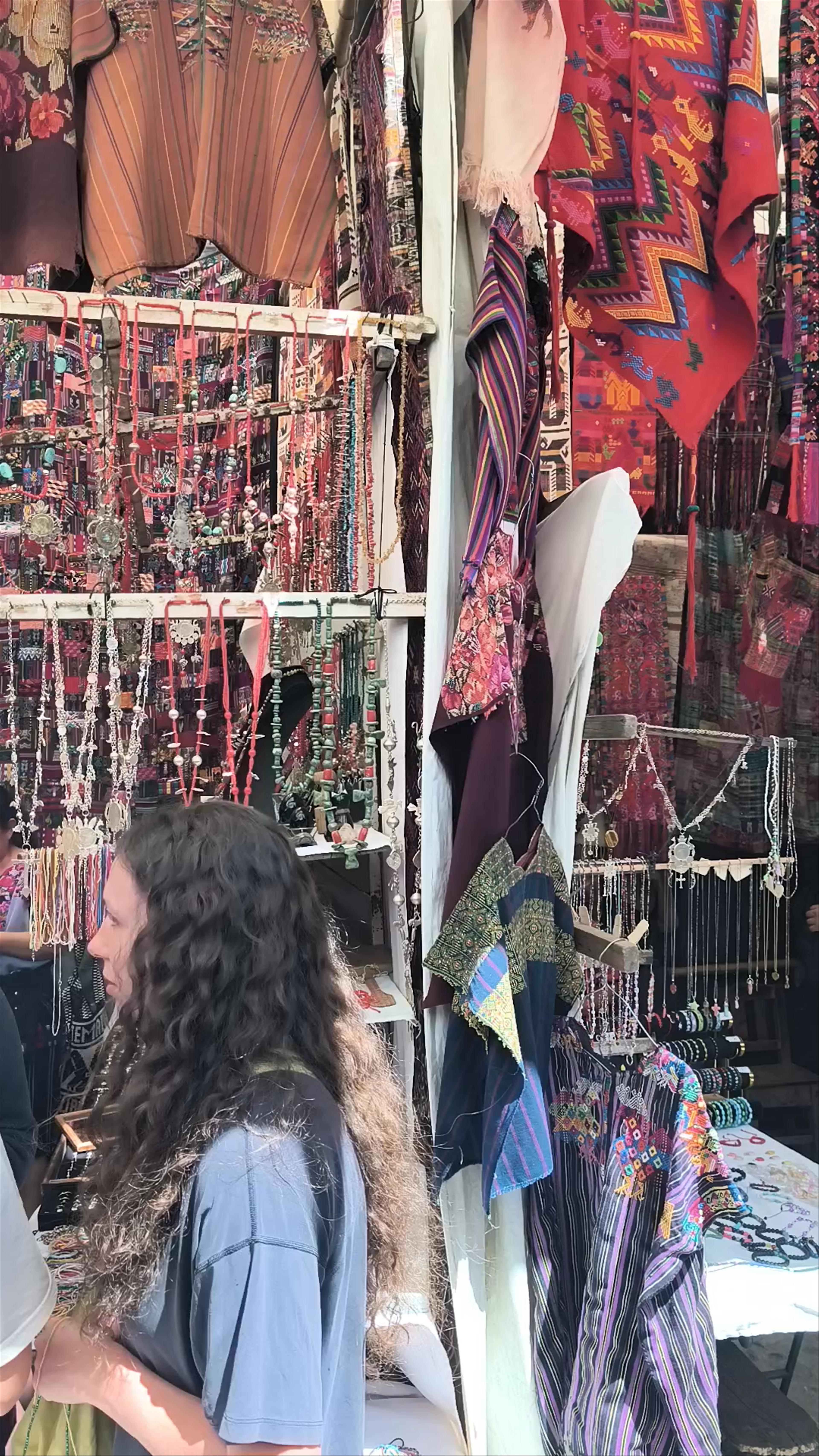 Plaza y Mercado Santo Tomás