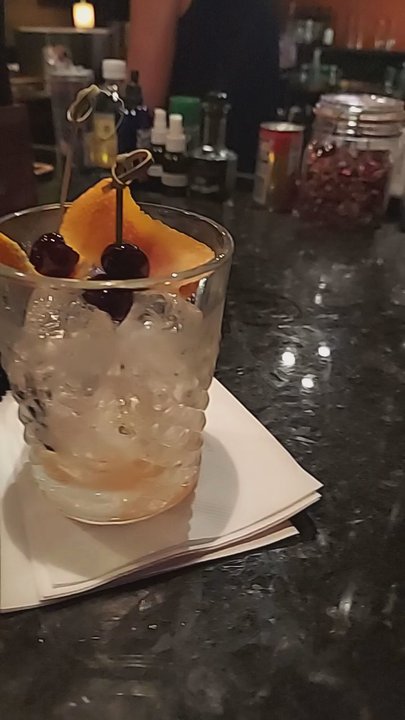 The Vega Lounge - AWESOME,ABSOLUTELY  JUSTINA, Mon&Tues she can work a bar&her personality seeps thru her MASK into her cocktails PHENOMENAL & is EVERYTHING!! - Lounges Near Me - Pompano Beach, Florida