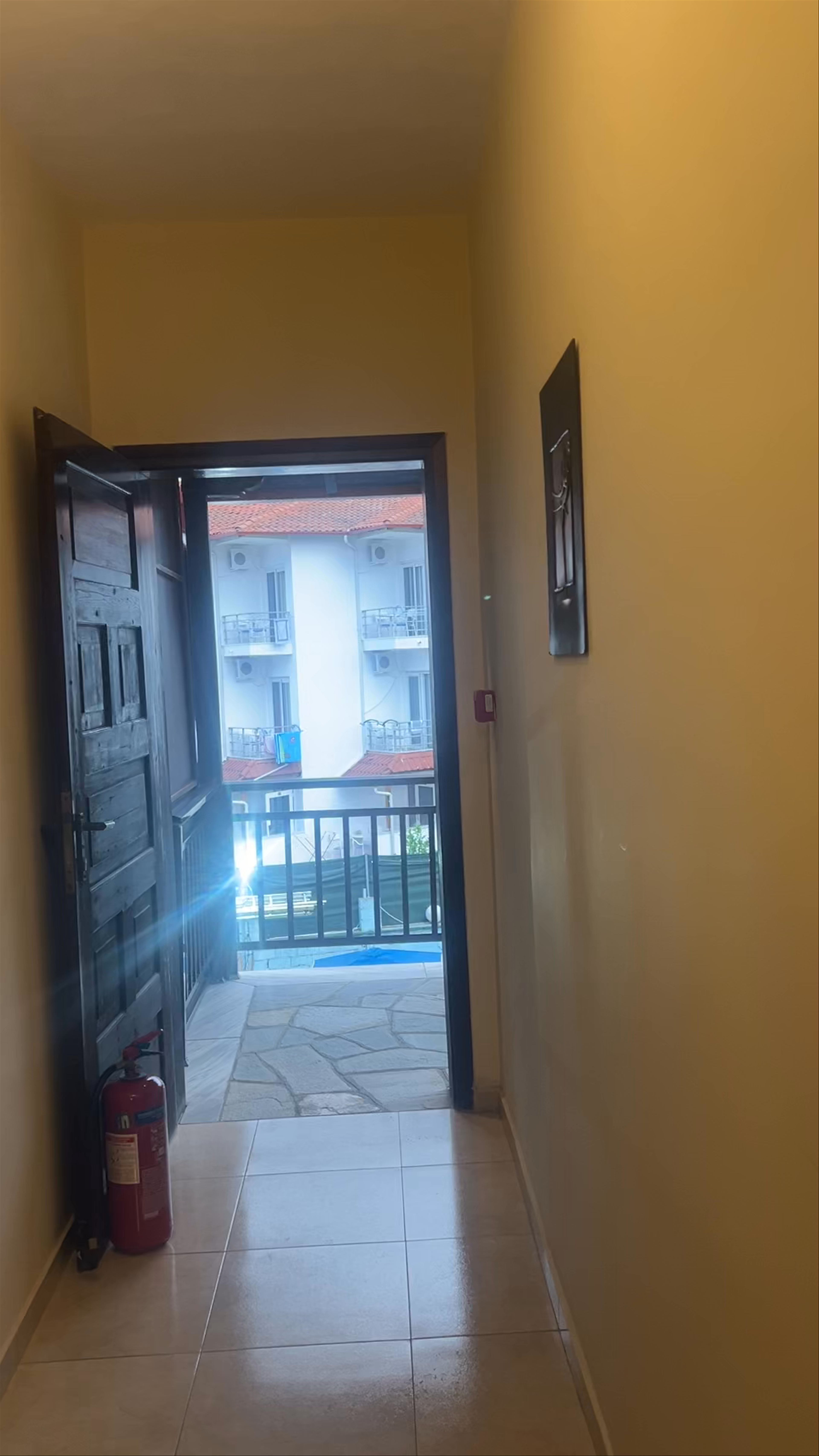 AVRA HOTEL