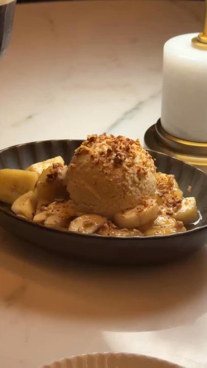 Sky Room - Banana Flambé - American Near Me - Long Beach, California