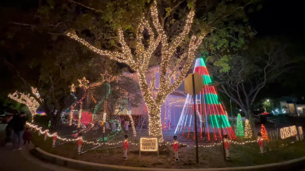 CHRISTMAS LIGHT SHOW - Updated January 2026 - 11 Photos - 104 NW 97th Way,  Coral Springs, Florida - Festivals - Yelp