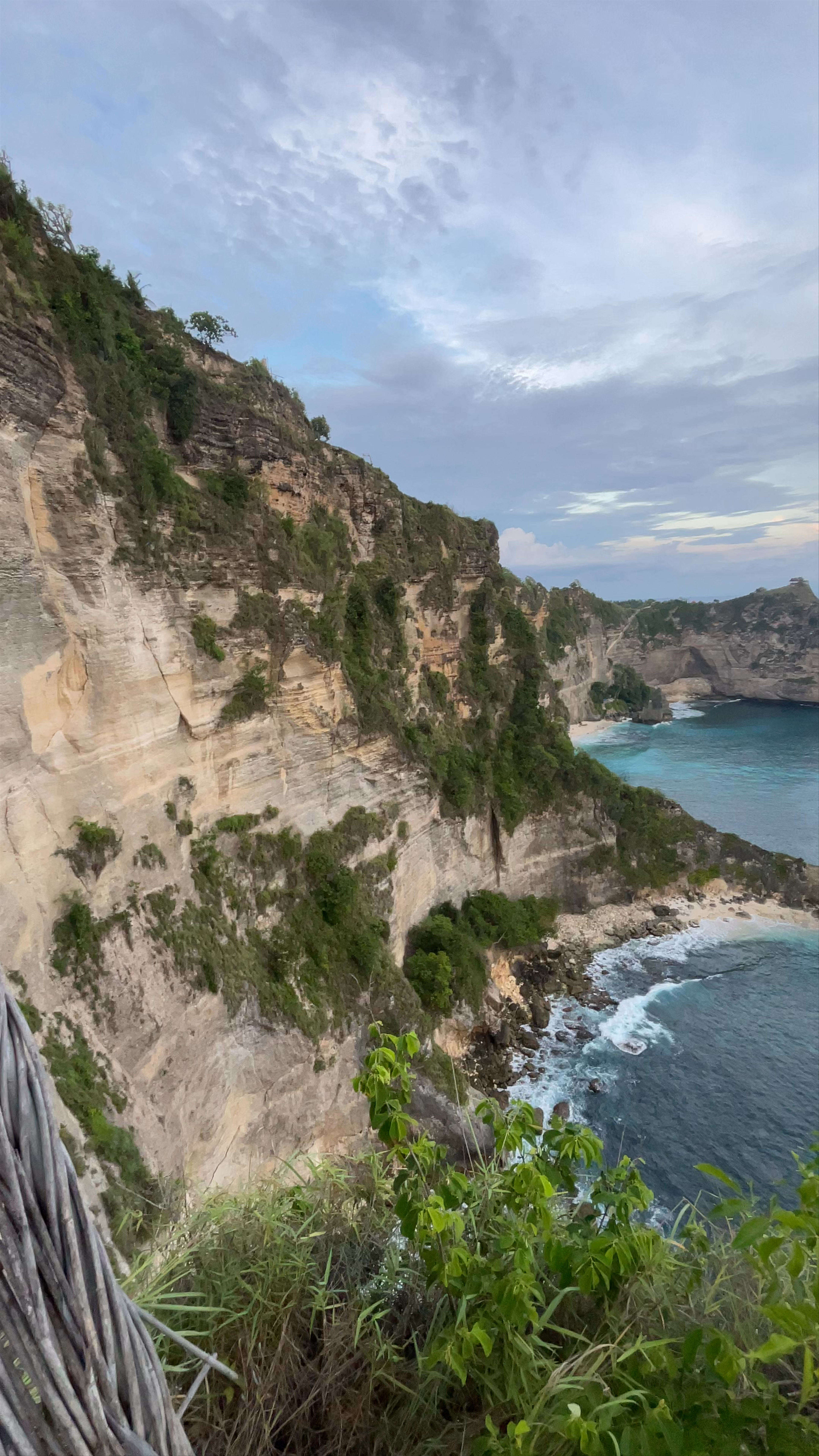 Thousand Islands Viewpoint: Breathtaking Coastal Cliffs of Bali