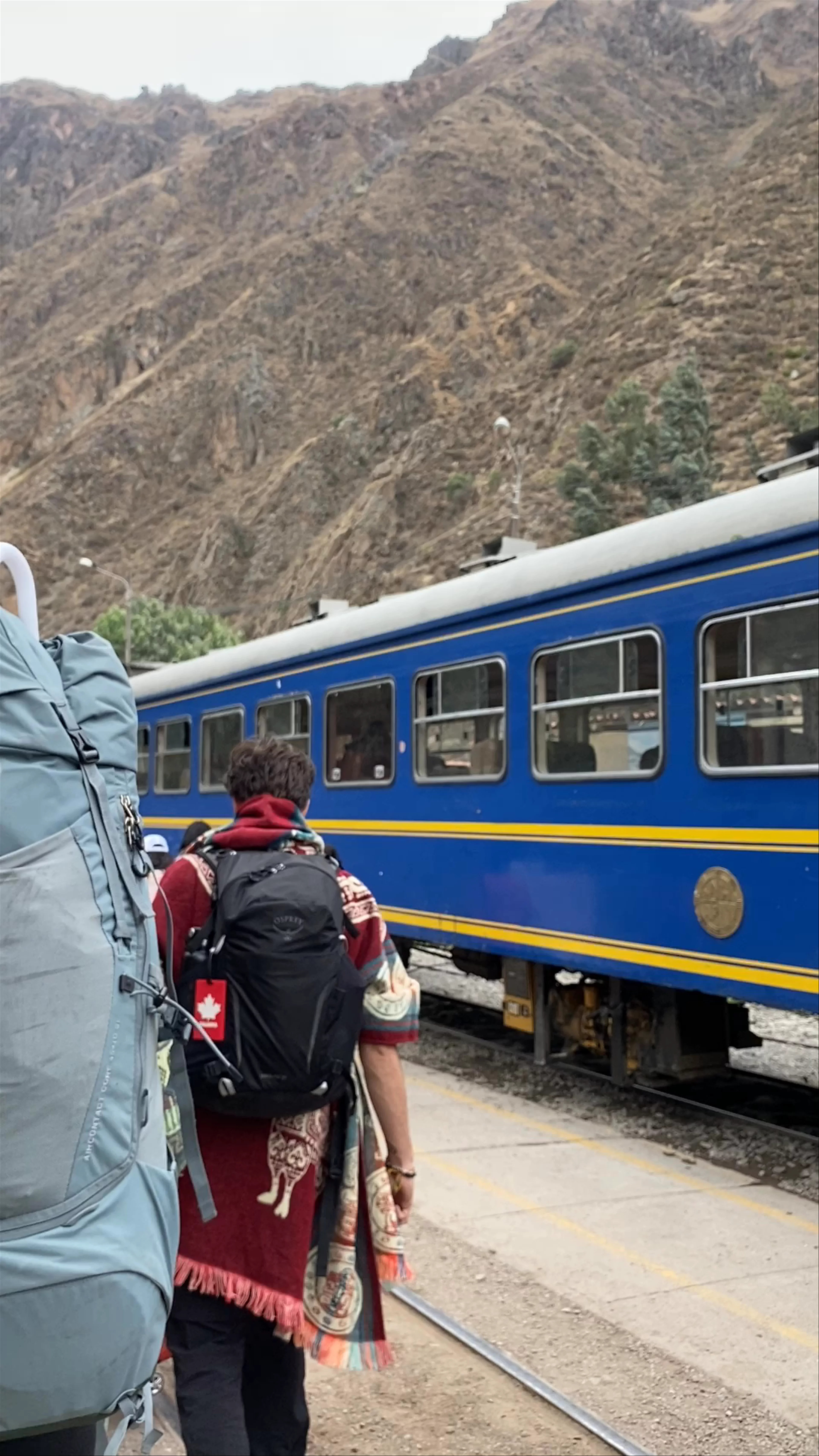 PeruRail Train to Machu Picchu, Valle Sagrado, Avenue Ferrocarril