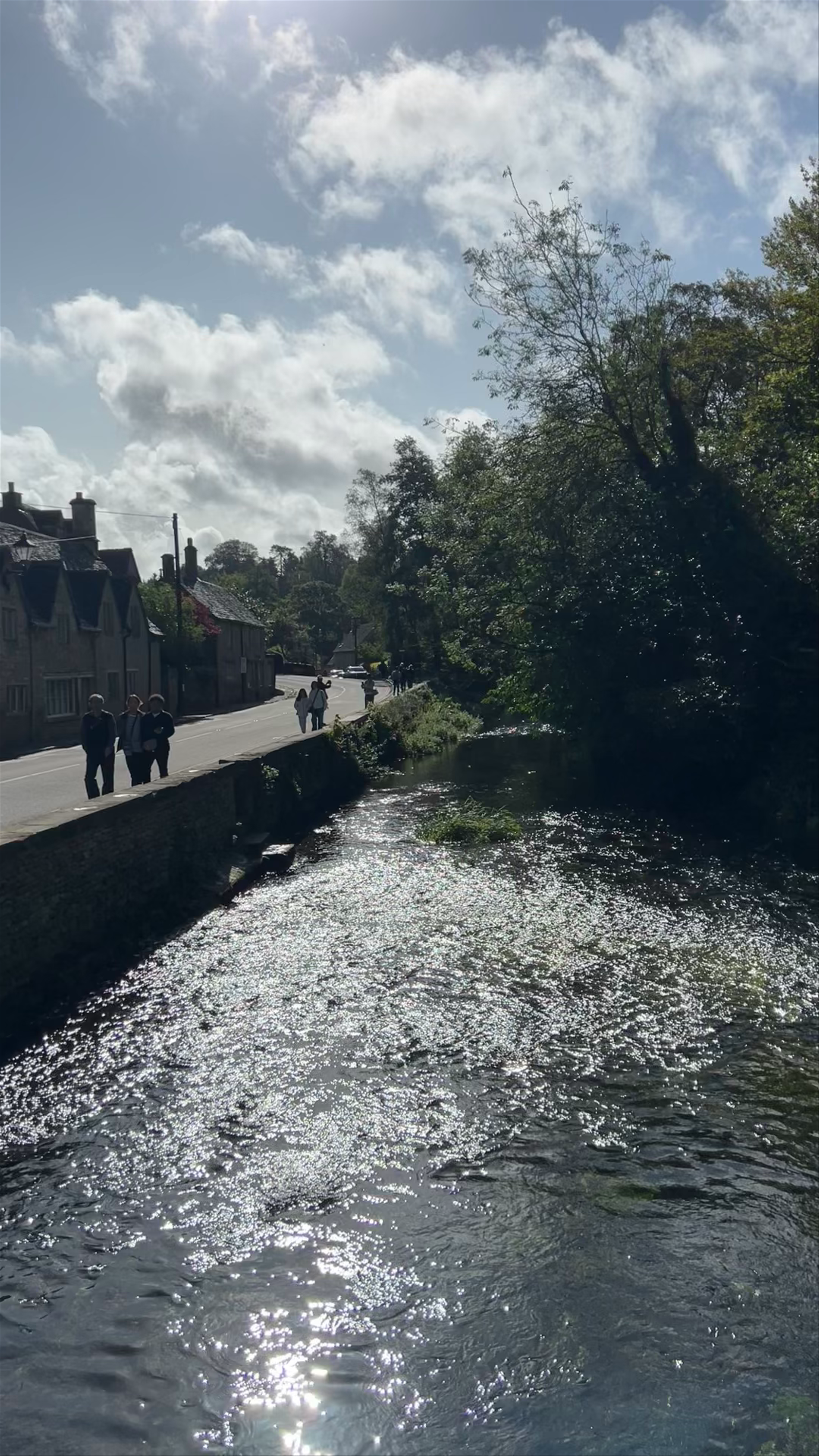 Awkward Hill and Arlington Row: Serene Village Walk in Cirencester, England