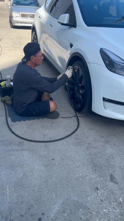 Onsite Wheels - Son the magician! - Wheel & Rim Repair Near Me - Westminster, California