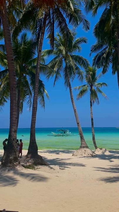 Aplaya - Bars Near Me - Boracay, AKL