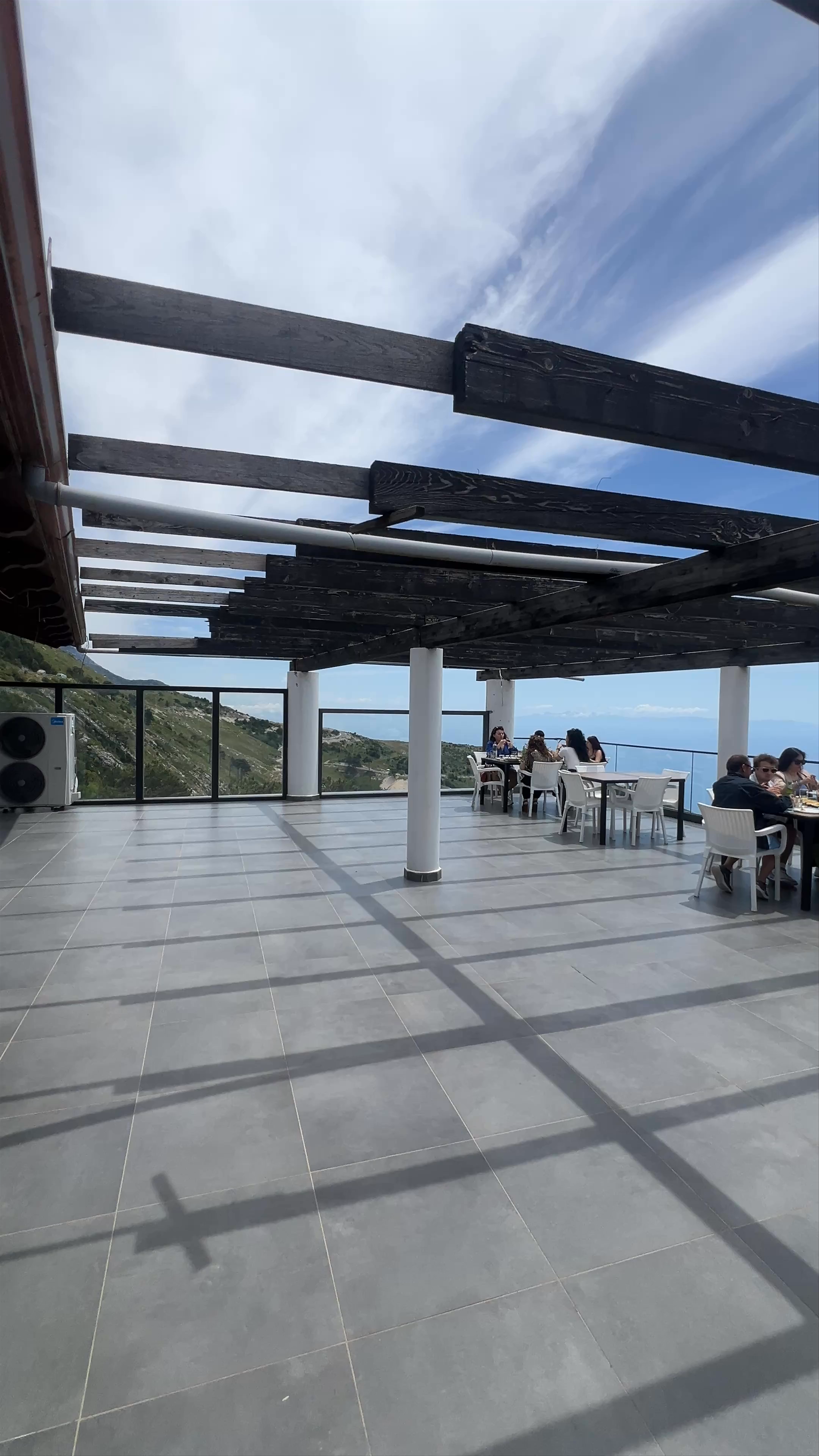 Hotel Kështjella Llogara