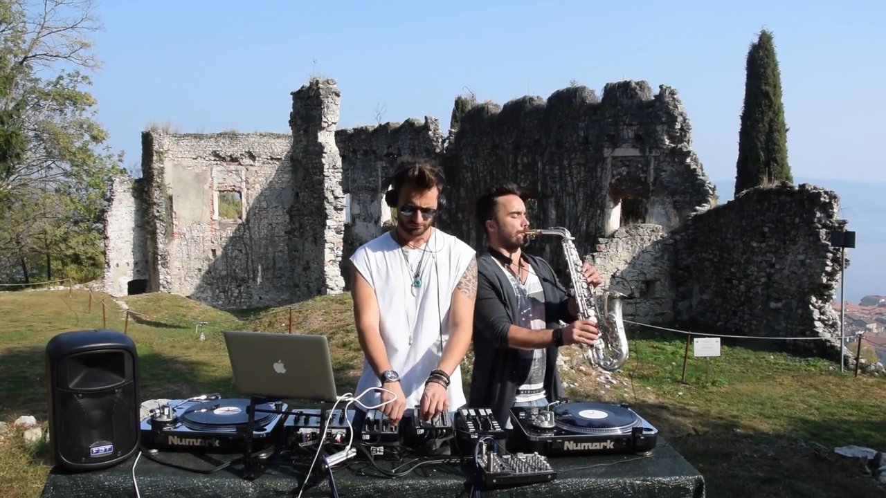 The Milan Saxophonist @ Parco della Rocca - video