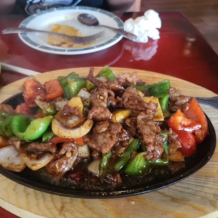 Wang’s cook house - Sizzling Mango Chicken....Chicken Fried rice and Dumpling - Chinese Near Me - Richardson, Texas