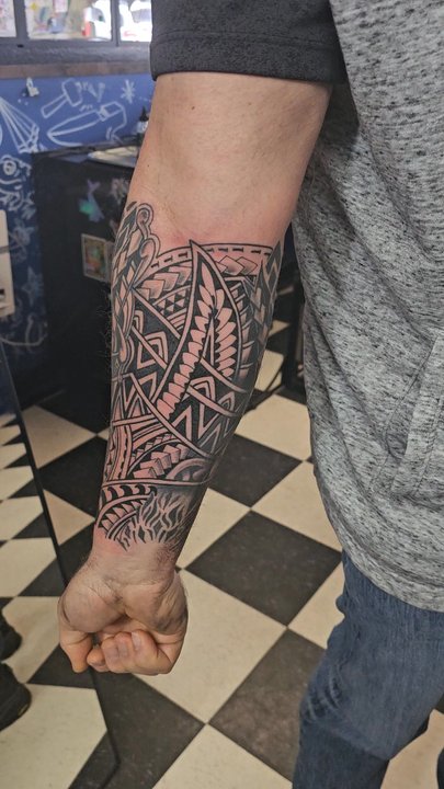Newport Tattoo - Tattoo Near Me - Newport, Oregon