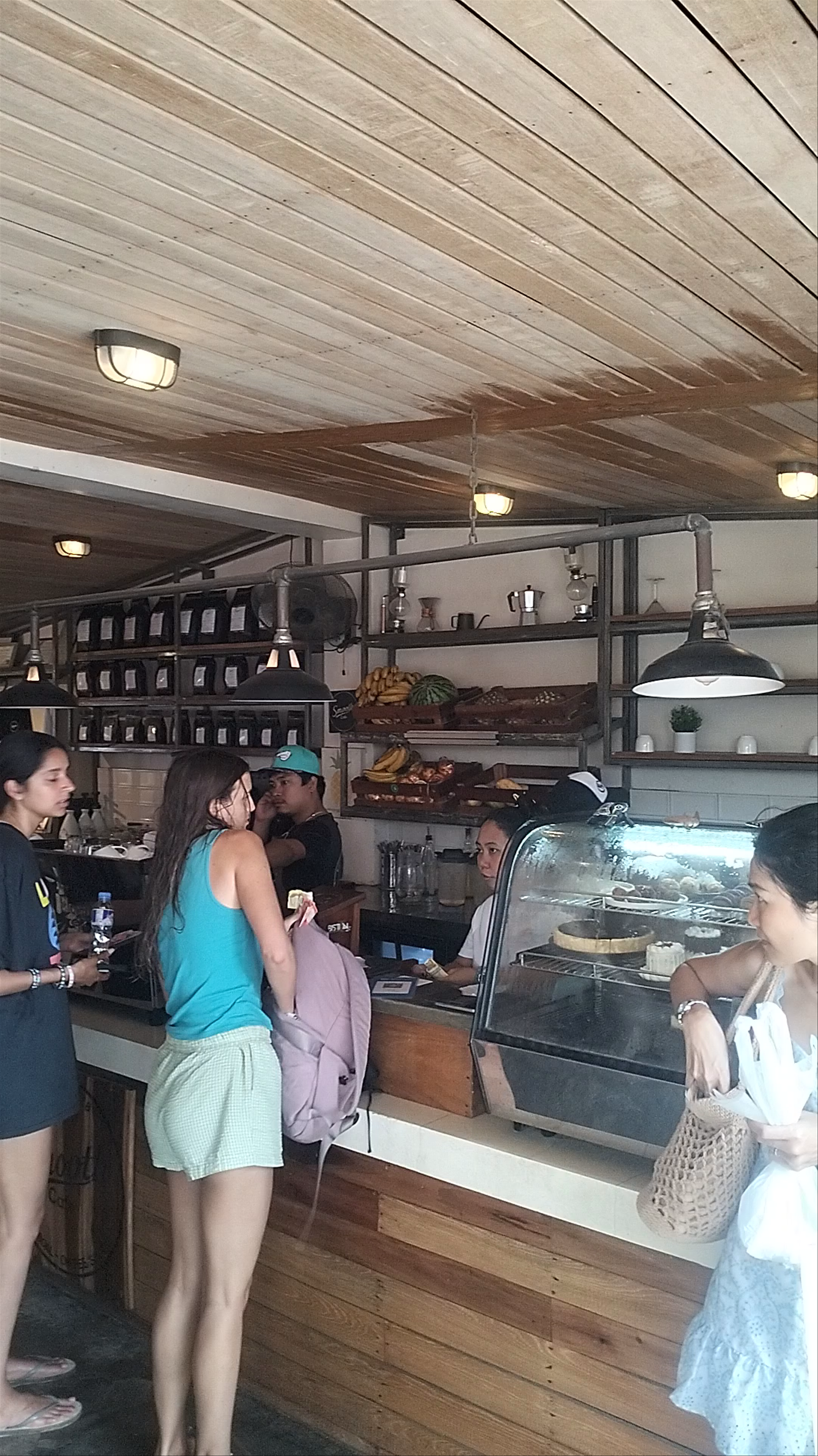 Smooth Cafe Moalboal: Chill Vibes and Local Flavors in Cebu