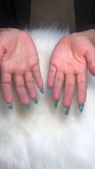 Lacquer Nail Lounge - Nail Salons Near Me - Milwaukee, Wisconsin