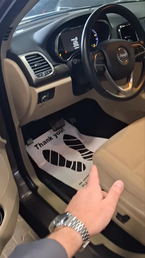 جيب جراند شيروكي Laredo 2021