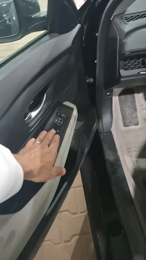 هوندا اكورد LX 2025