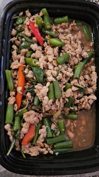 Ras Noodle - Chicken Basil - Thai Near Me - Los Angeles, California