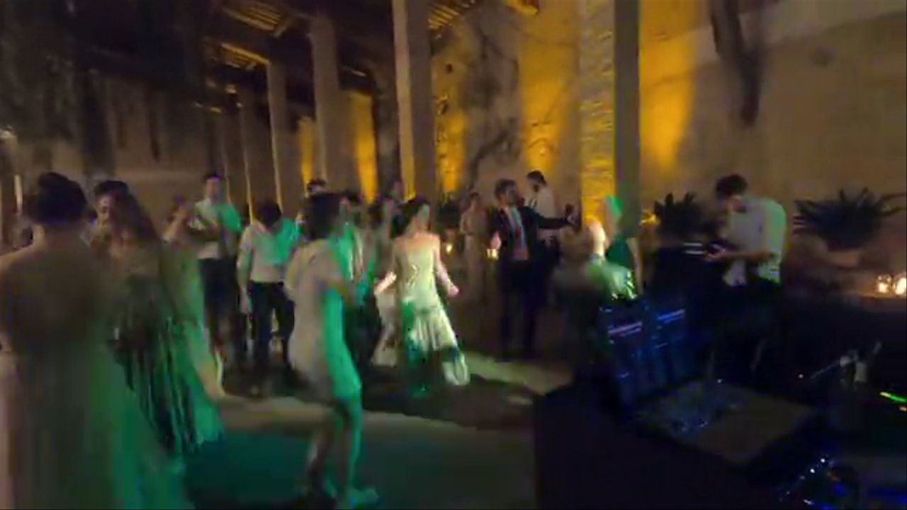 DJ Maurice - With Live Sax 2025 - video 4
