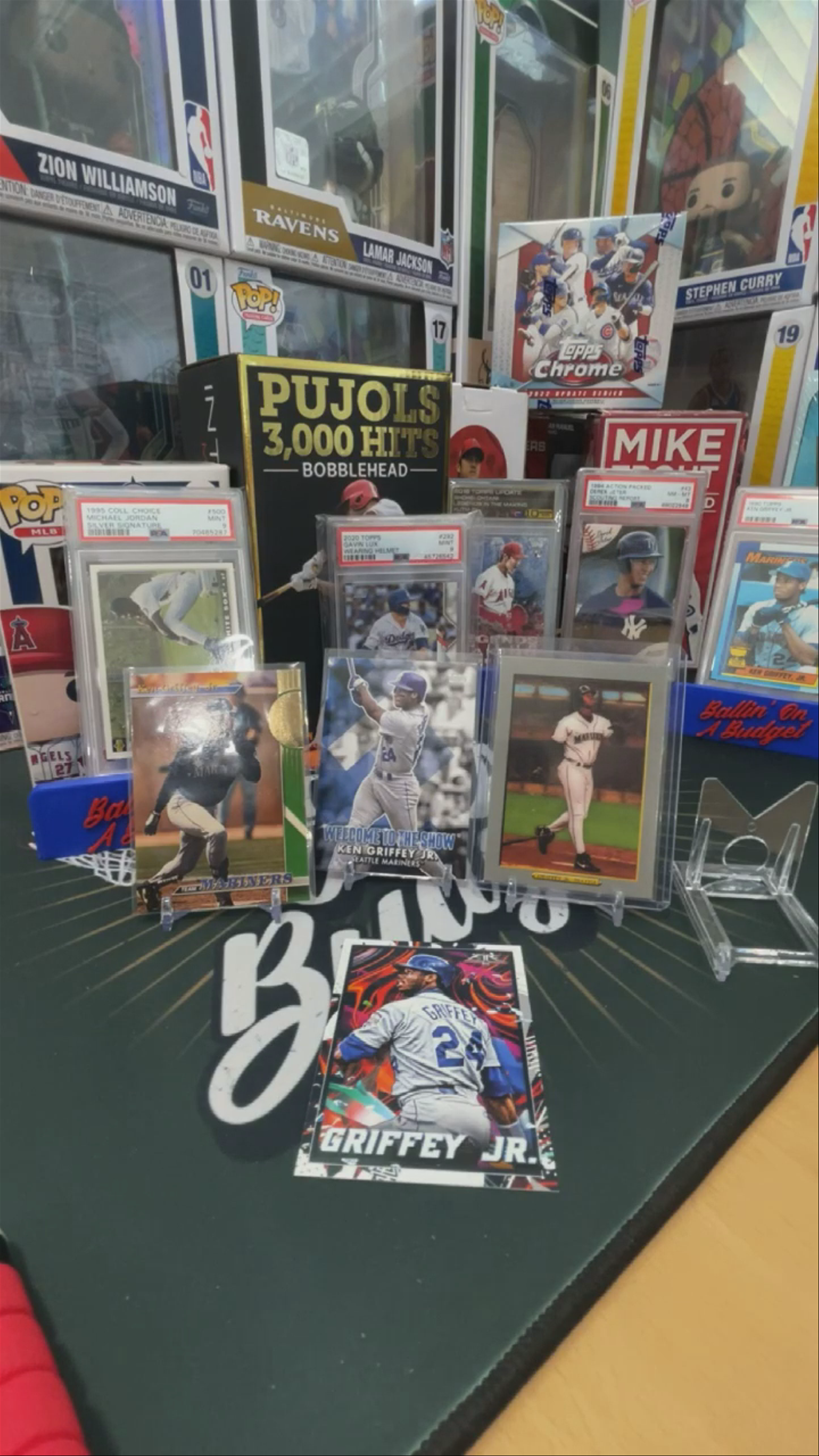 Small Ken Griffey lot