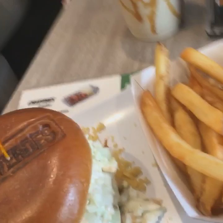 Los Verdes - impossible burger - Burgers Near Me - Pembroke Pines, Florida