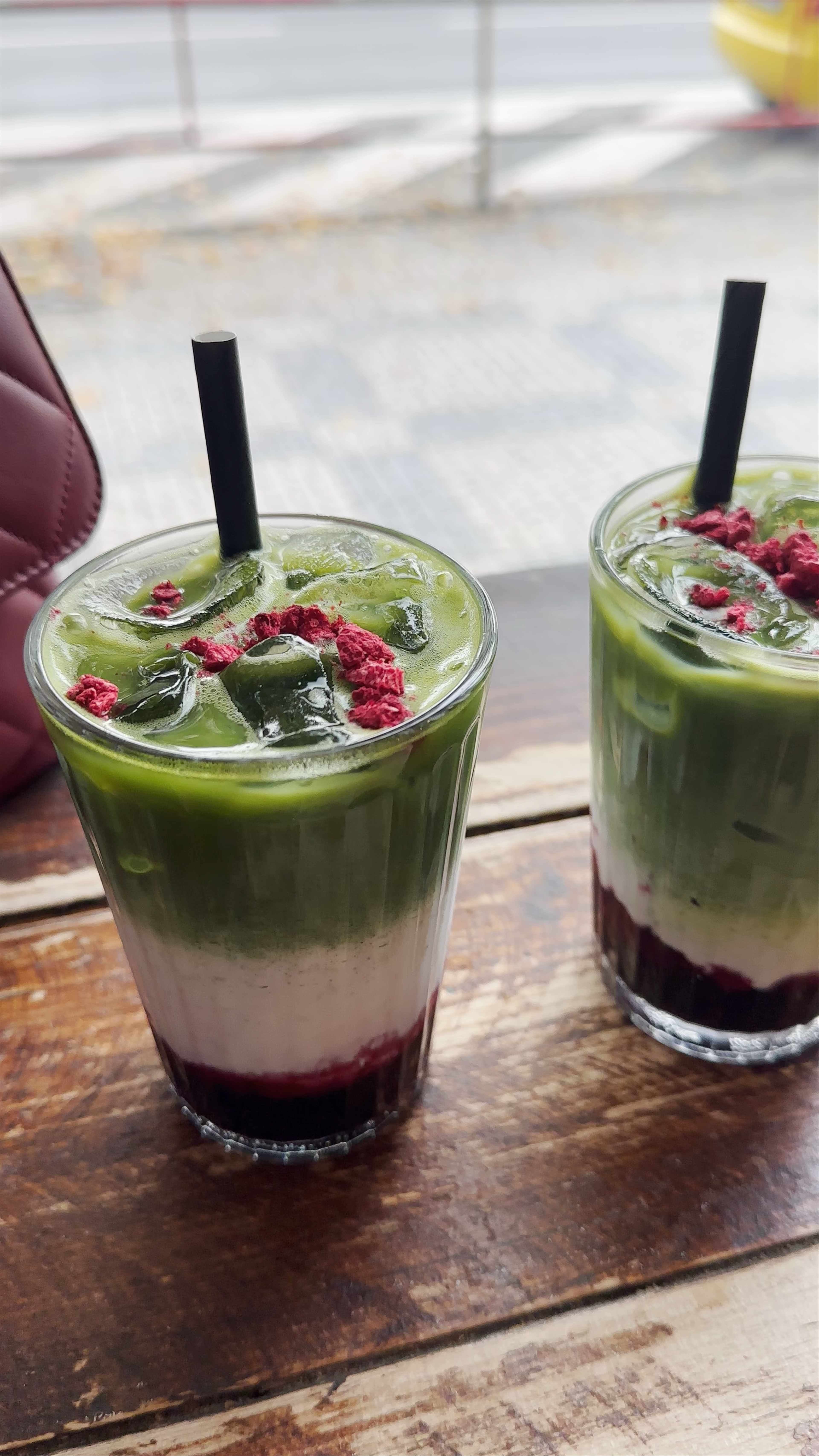 Chic Autumn Café Vibes in Vinohrady, Prague