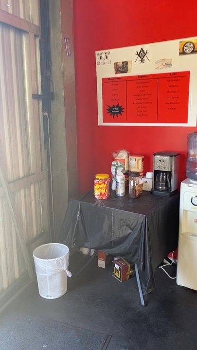 Valley Auto Repair & Alignment - Nice environment - Oil Change Stations Near Me - Tujunga, California