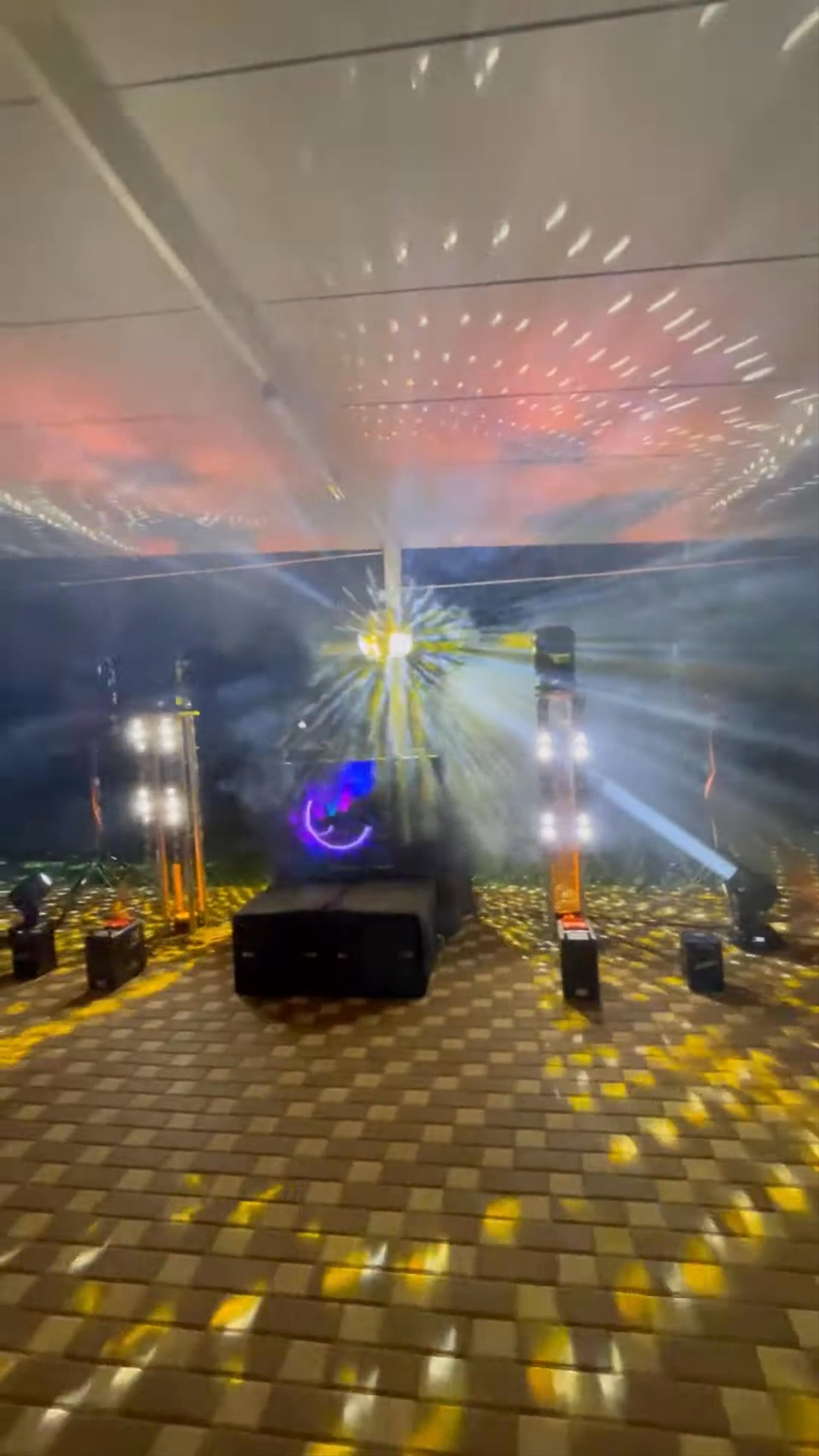 DJ Gius - Audio & Lights - Mirror Ball (Option C) - video