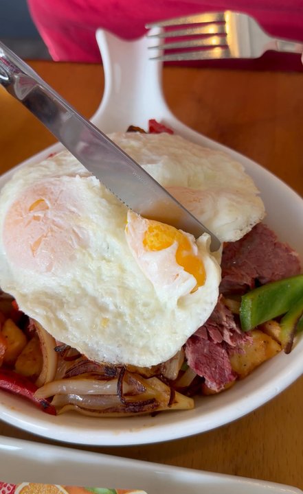 Eggspresso - Irish Skillet - Breakfast & Brunch Near Me - Petaluma, California