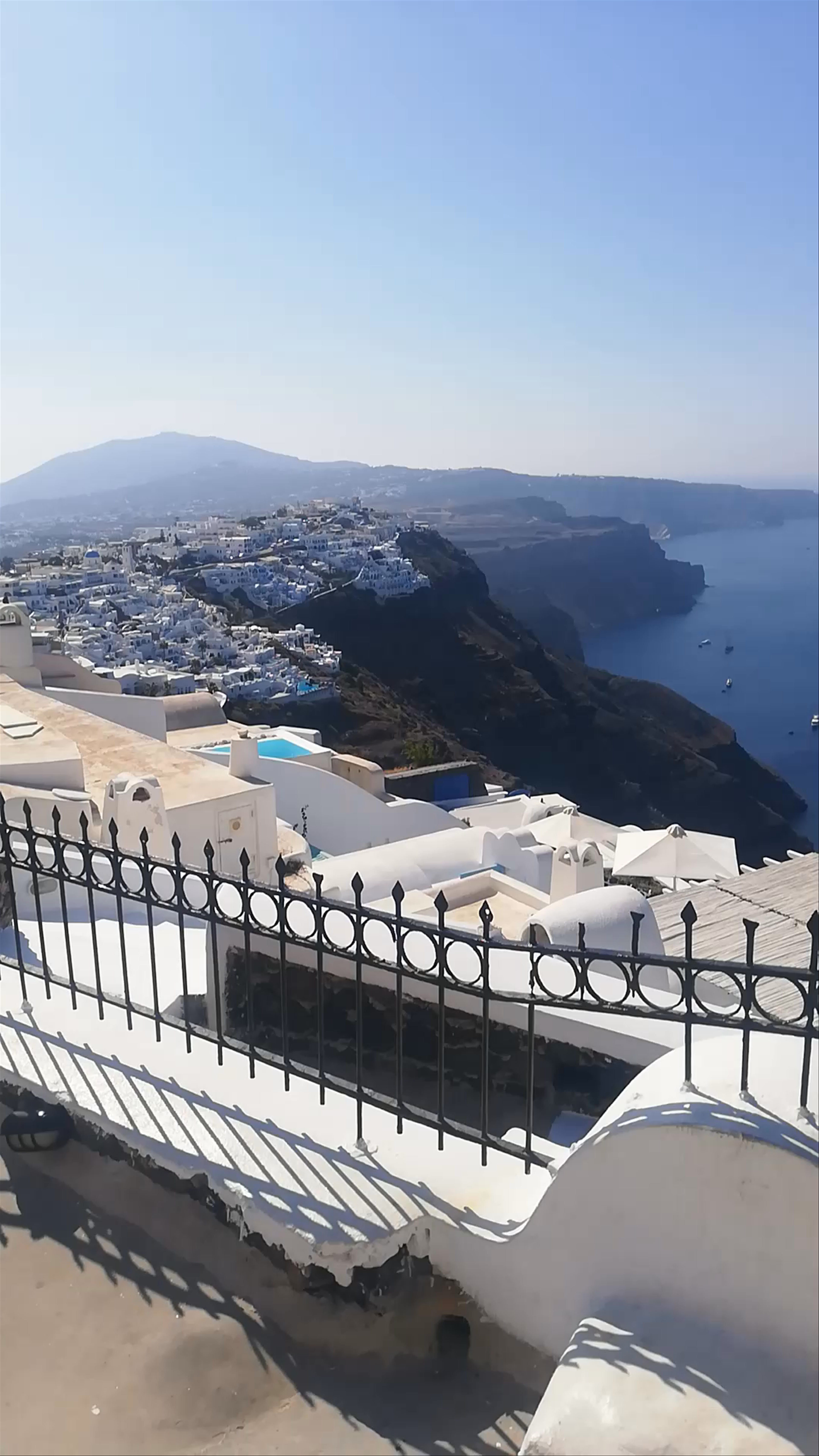 Kafieris View: Stunning Coastal Vistas of Santorini