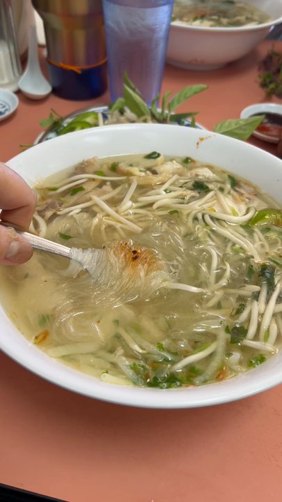Pho Anh Dao - Chicken broth is perfectly spiced and slow cooked....you can really taste the flavor on the glass noodles! - Vietnamese Near Me - Sacramento, California