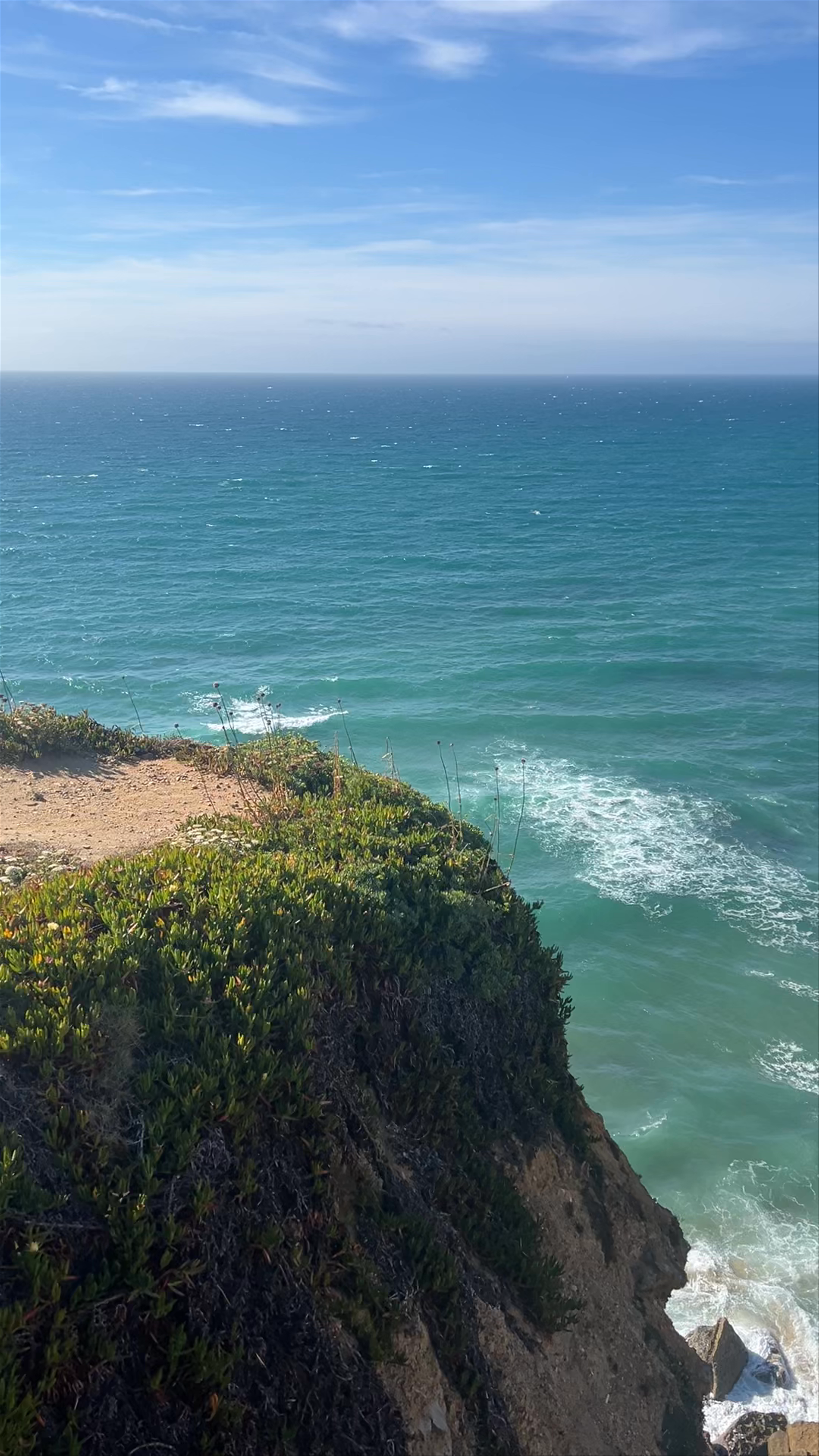 Azenhas do Mar Viewpoint: Stunning Coastal Escape in Colares, Portugal