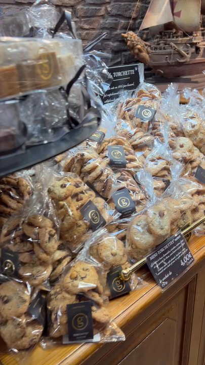 Maison Georges Larnicol - Desserts Near Me - Paris, 75