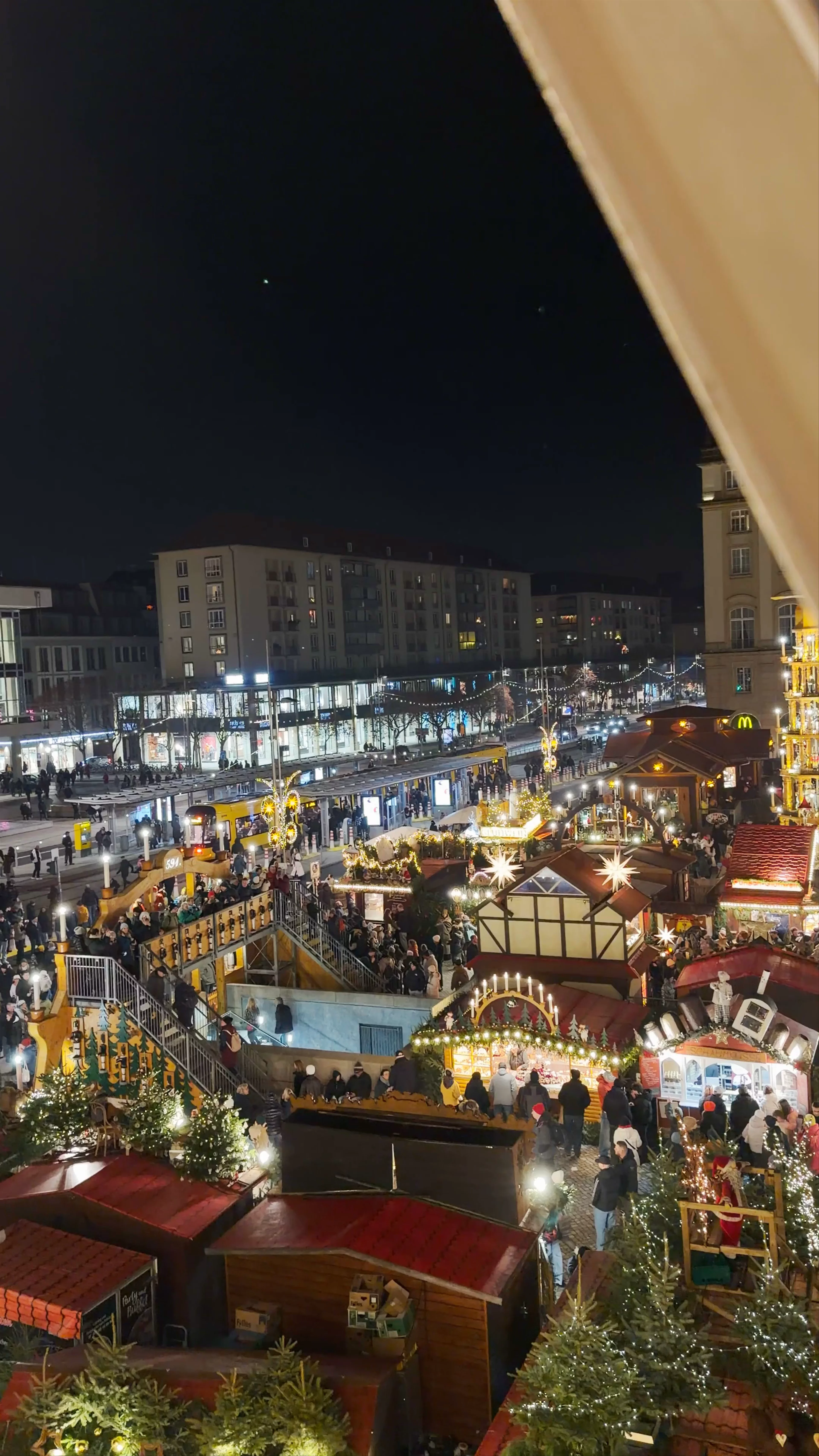 591. Dresdner Striezelmarkt, Altmarkt