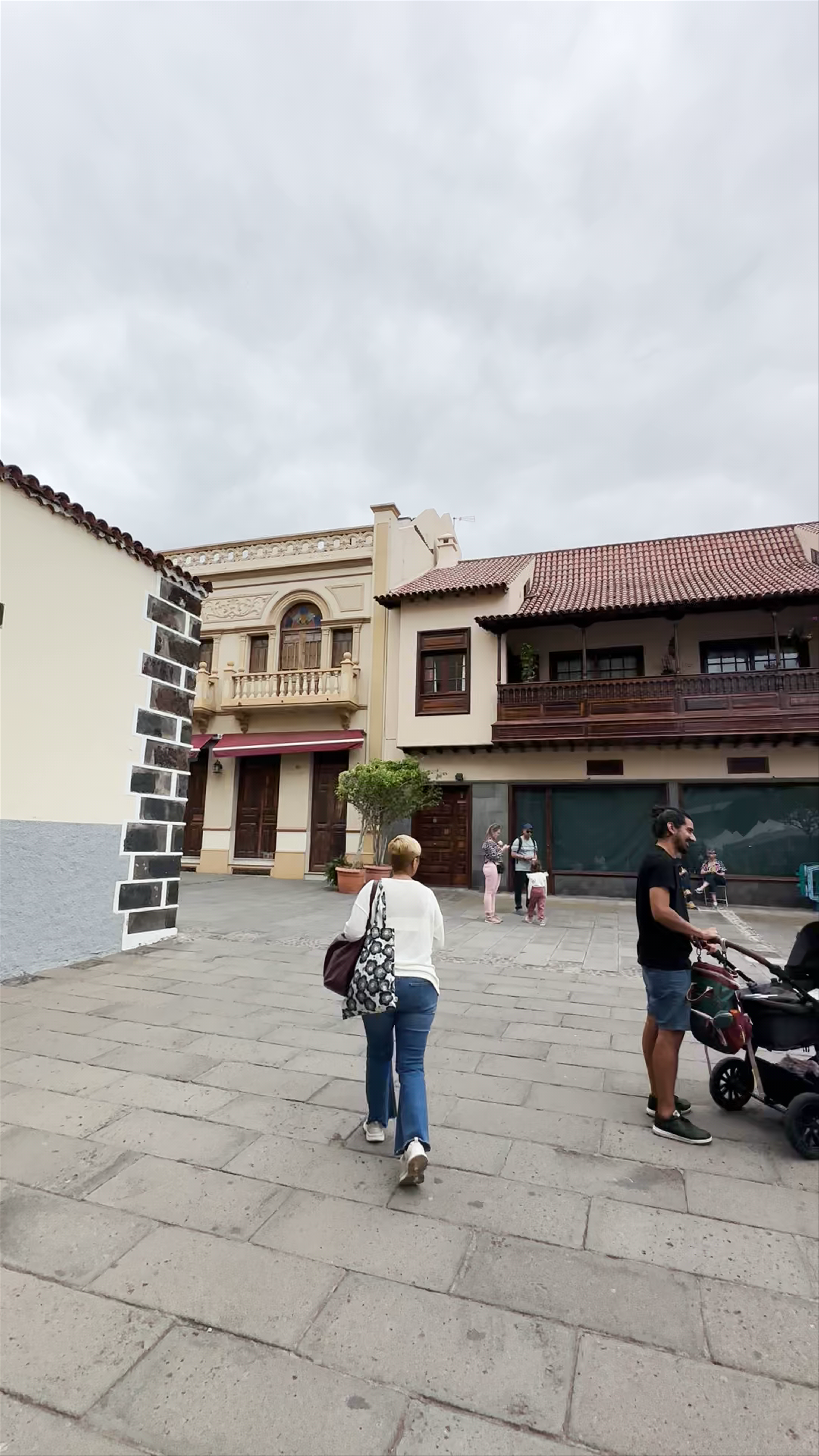 Plaza de la iglesia