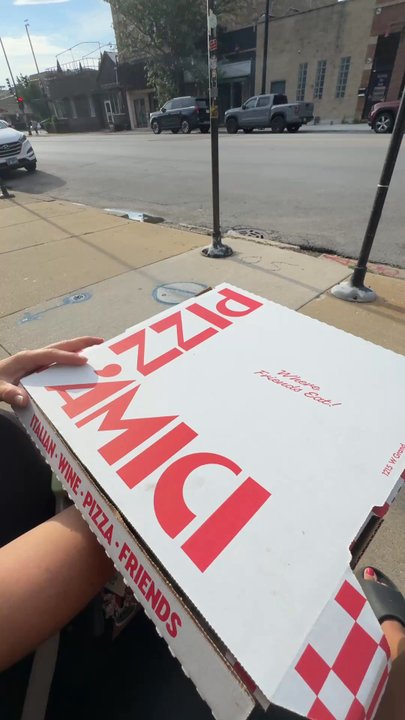PIZZ'AMICI - Pizza Near Me - Chicago, Illinois