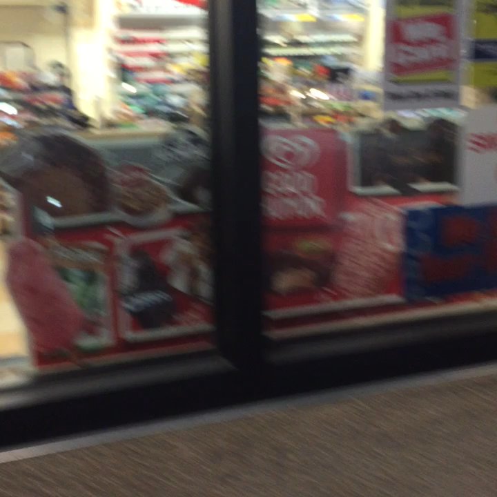 ARCO - DISRESPECTFUL!! What kind of place shuts pumps down at 9:30pm for more than 30 mins for "cashier" duties? Every single day. SMH - Gas Stations Near Me - Riverside, California