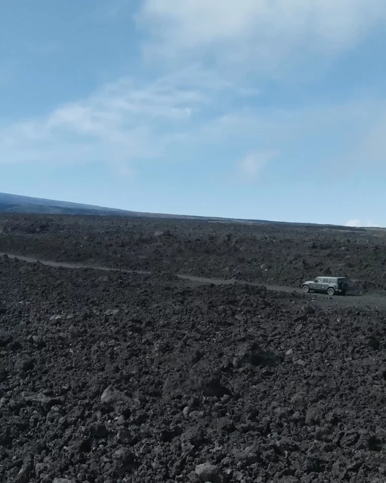 Video of Jeep driving through lava fields in Hawaiʻi
