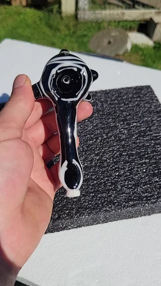 Preview pic of Rough sketched spoon #5 white paint marker
