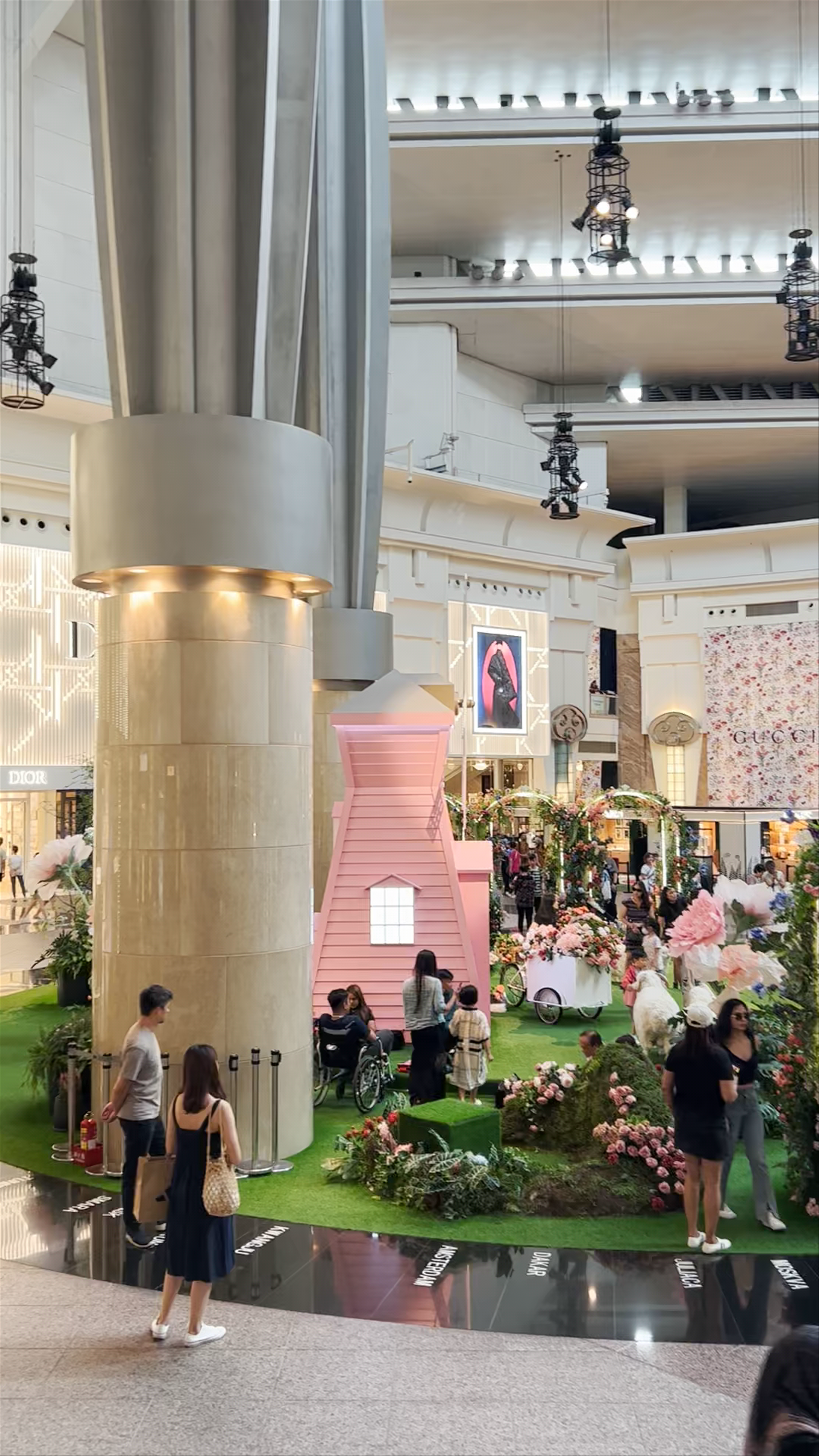 Taipei 101 Shopping center