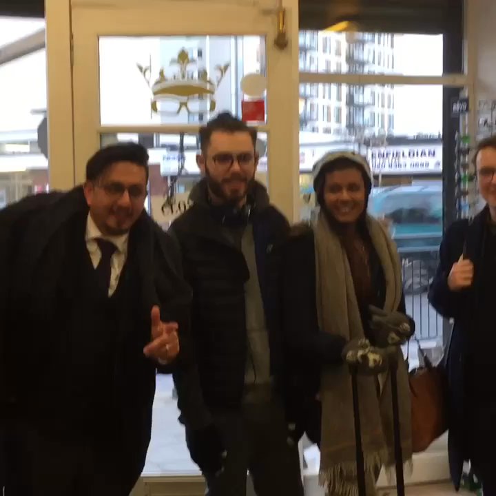 Gordon Thomas Good Looking Optics - Eyewear & Opticians Near Me - Enfield, XGL