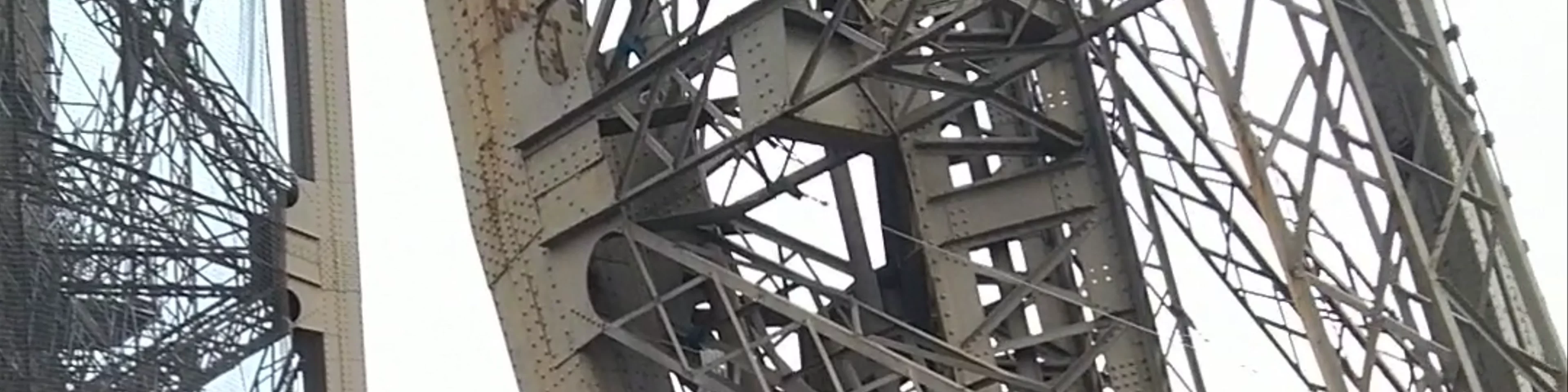 Eiffel Tower: 1st floor