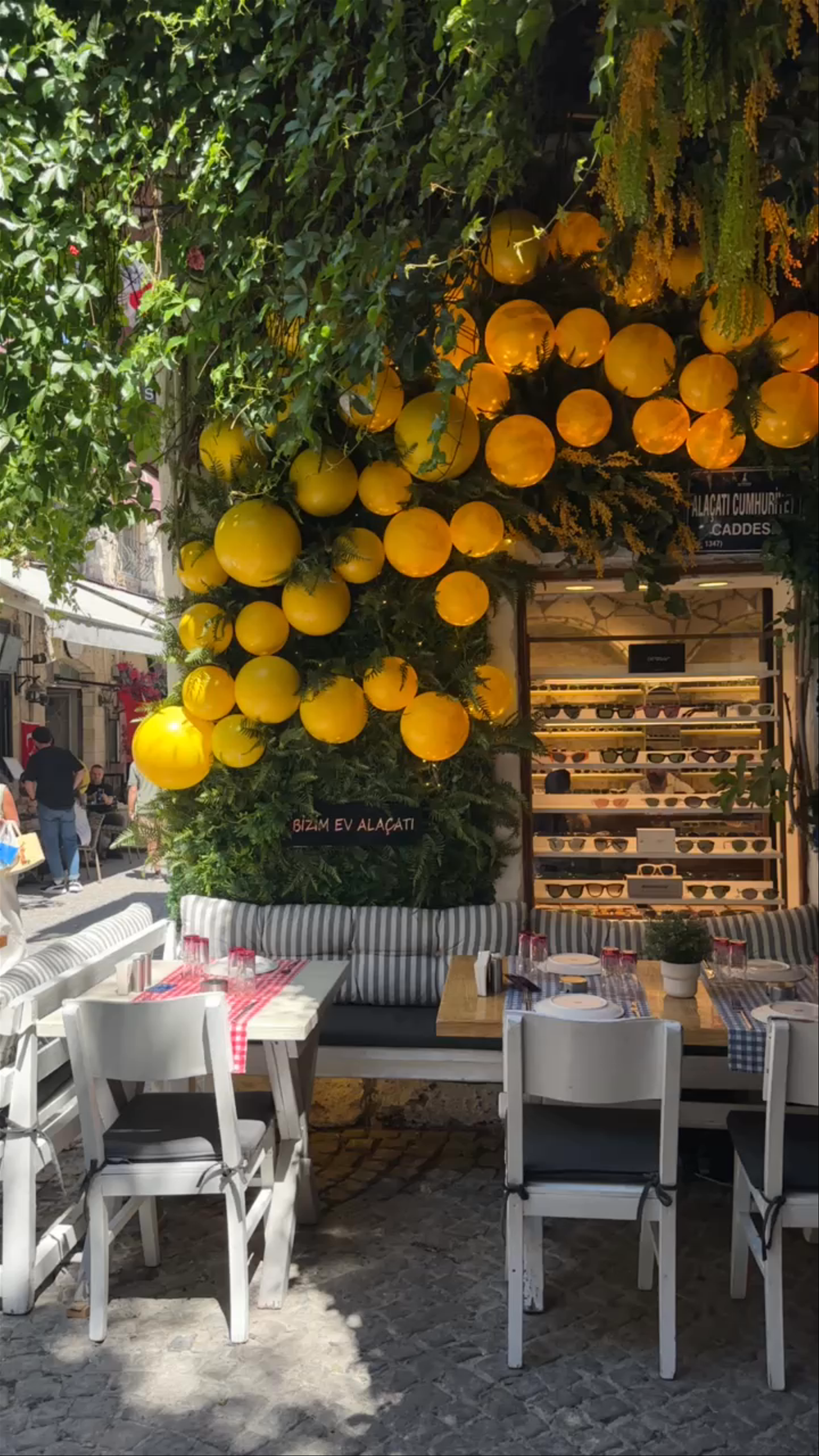 Bizim Ev Restaurant Alaçatı