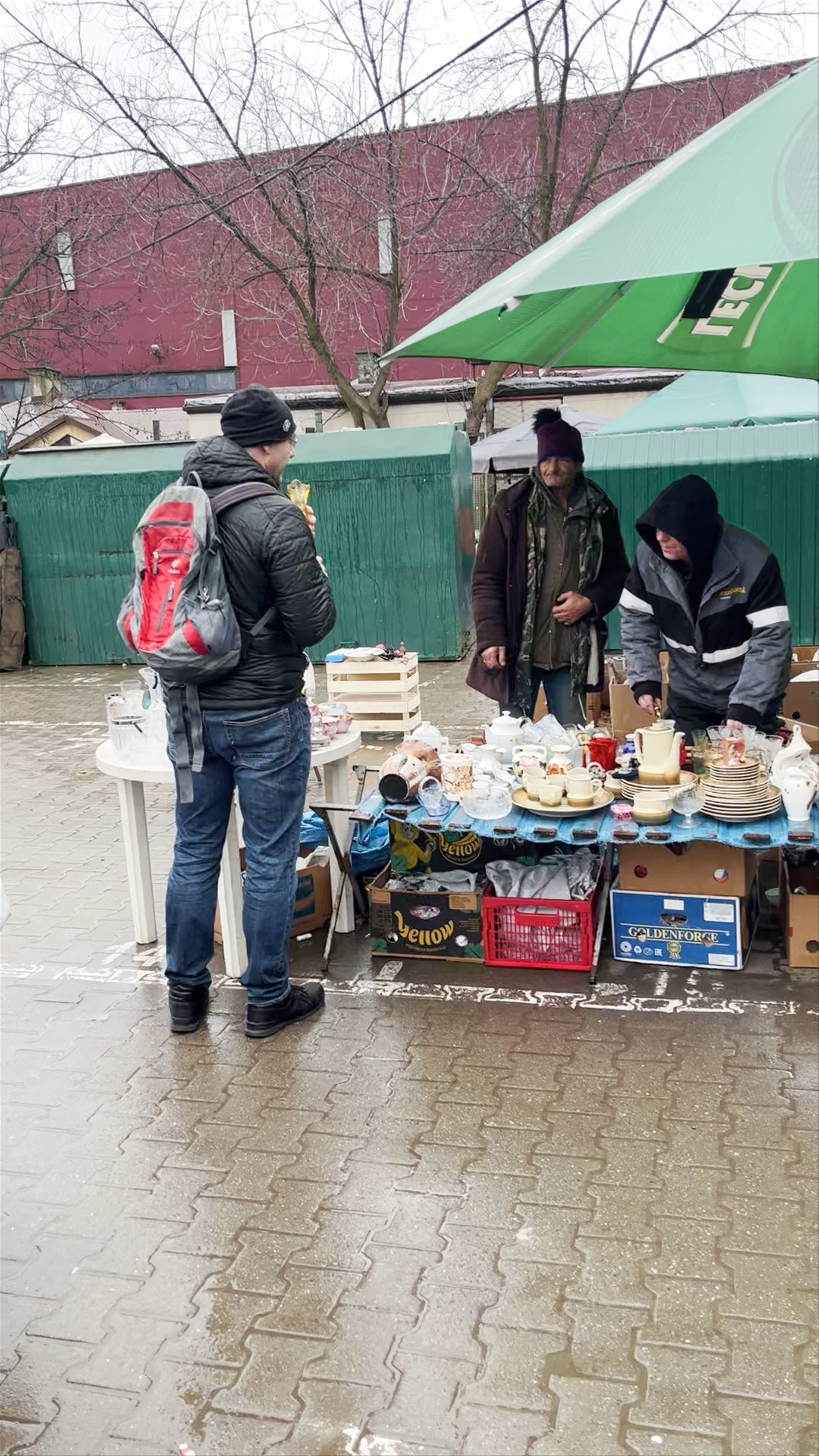 Kraków Market Hall: Discovering Authentic Flea Market Treasures
