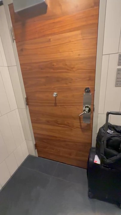 The Centurion Lounge - Shower available by appointment - Airport Lounges Near Me - Denver, Colorado