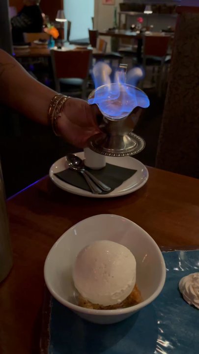 Aqua Restaurant - Dessert Sampler: Bananas Foster, Flourless Chocolate Torte, Crème Brule - Seafood Near Me - Beaufort, North Carolina