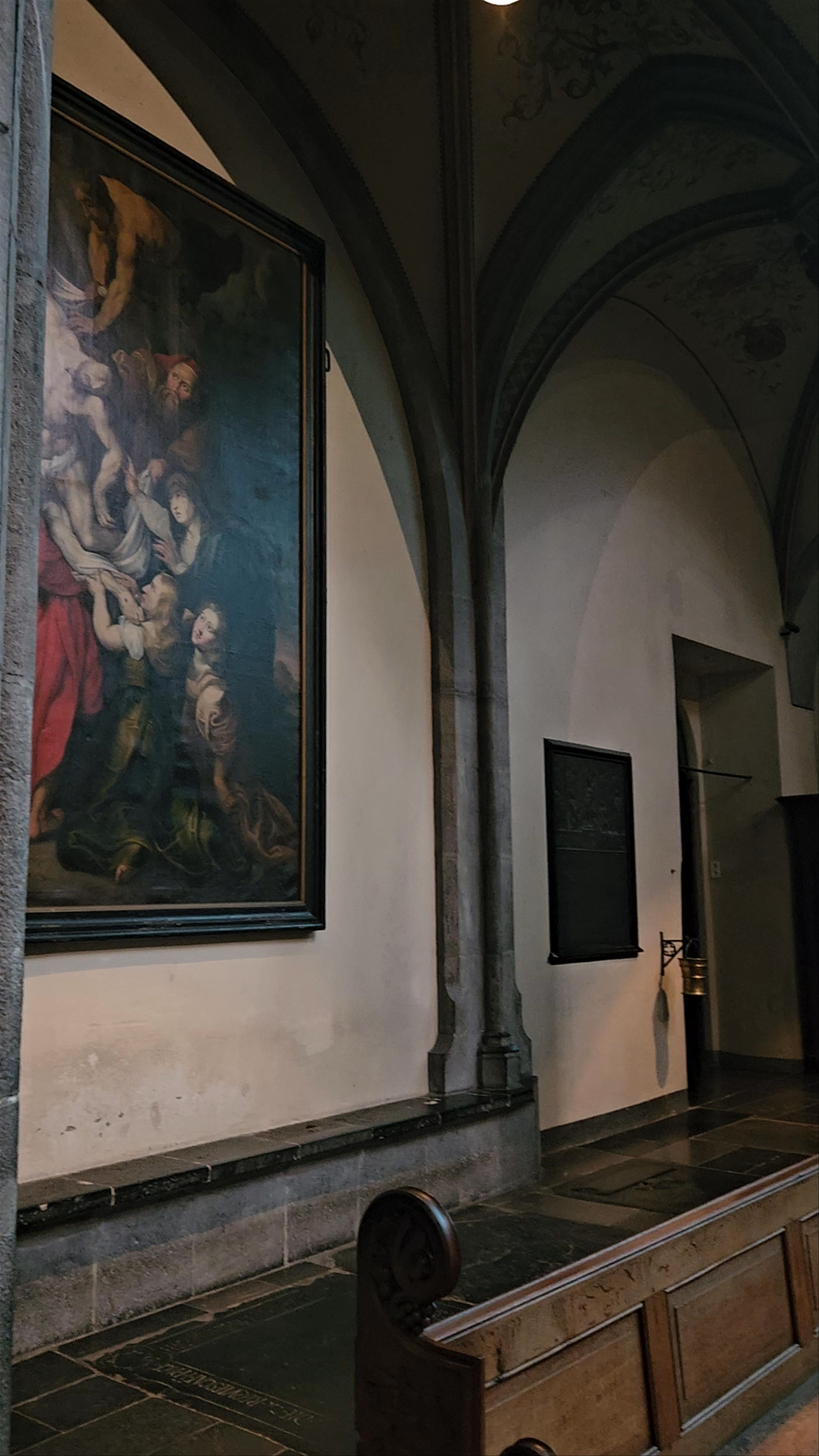 Aachen Cathedral: A Majestic Gothic Masterpiece in Germany
