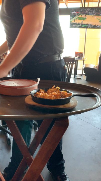 MasFajitas Mexican Restaurant - Setting queso on fire - Mexican Near Me - Round Rock, Texas