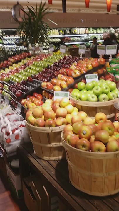 Pomegranate - The best shoping exp around - Grocery Near Me - Brooklyn, New York